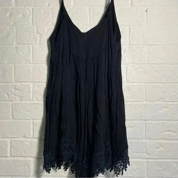 Black Shorts Romper Size Medium Beach Flirty Casual Spaghetti Strap Boho - Picture 1 of 10